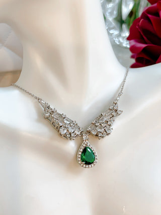Angel’s Wings Emerald Rhinestones Necklace