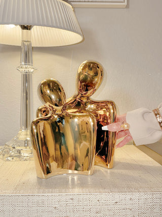 'Forever Us' Romantic Couple Statue - XXL Gold Electroplated