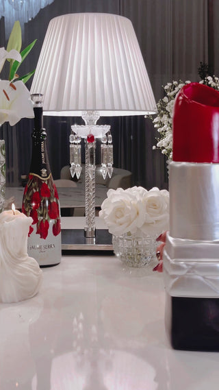 Luxurious Lipstick Resin Vase - XXL promotional video.