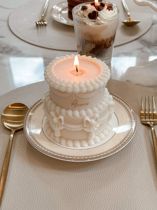 Vintage Cream Cake Candle in Cream