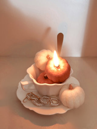 Autumn Pumpkin Candle Set.