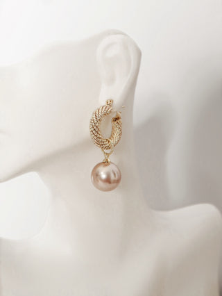 Luxurious Pearl Gold Hoops.